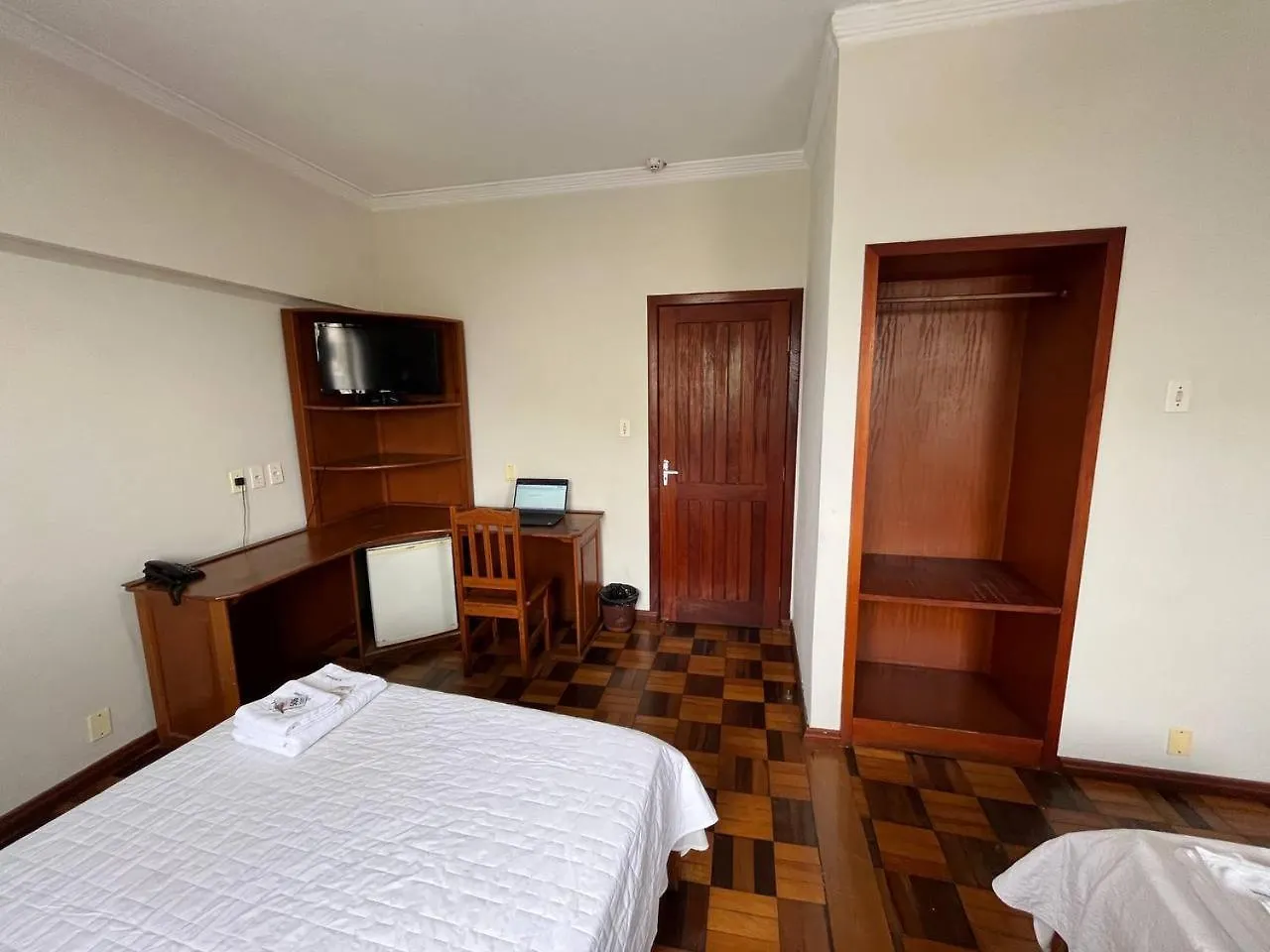Acomodare Hotel- Sob Nova Direcao Brazil